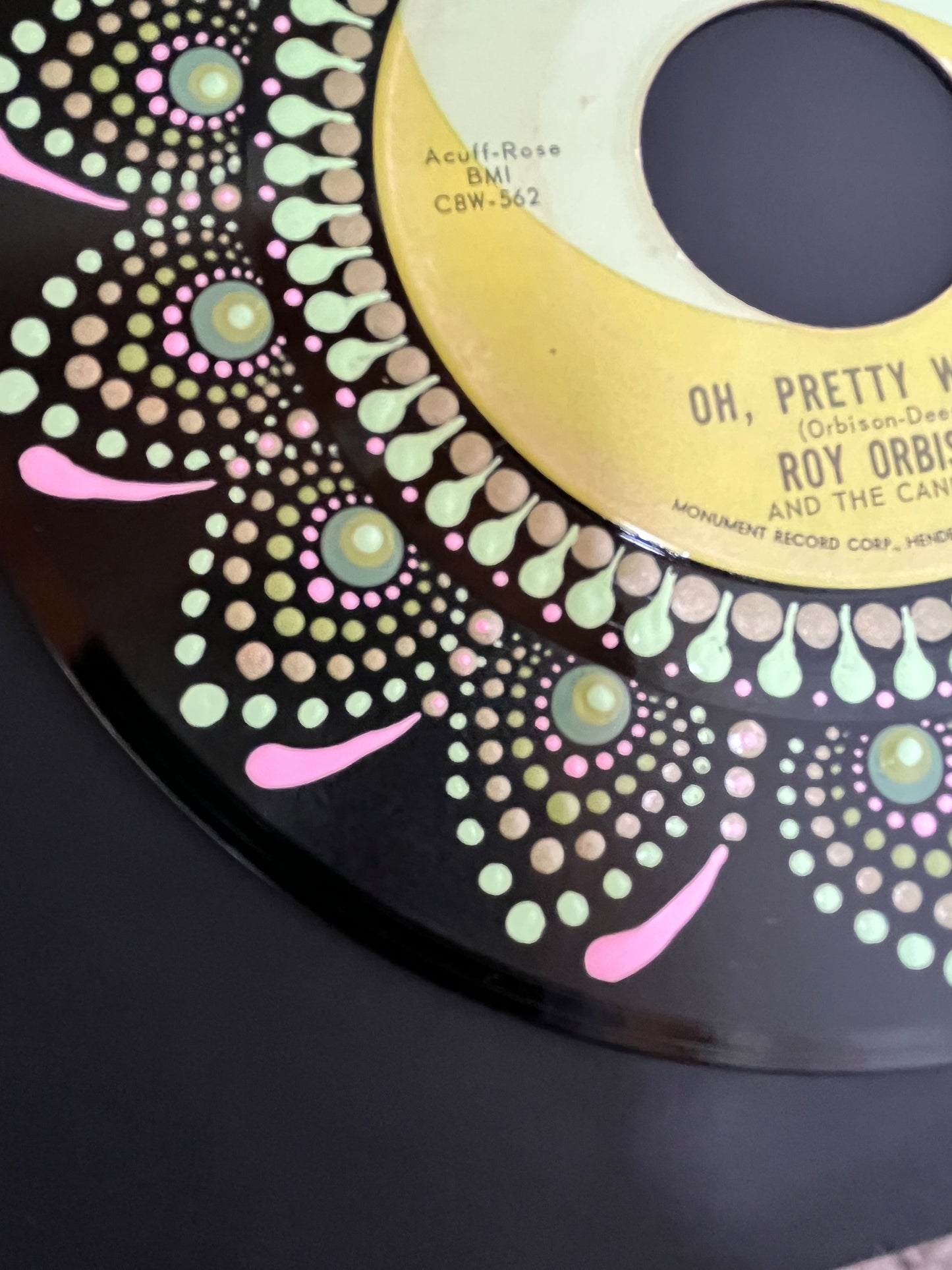 Roy Orbison - Oh, Pretty Woman (45rpm) Mandala dot painted vinyl record