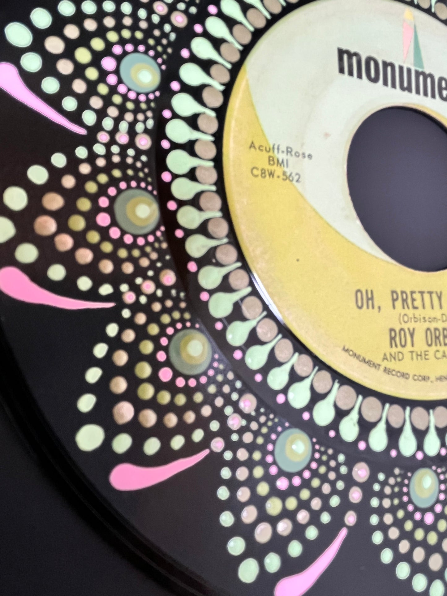 Roy Orbison - Oh, Pretty Woman (45rpm) Mandala dot painted vinyl record