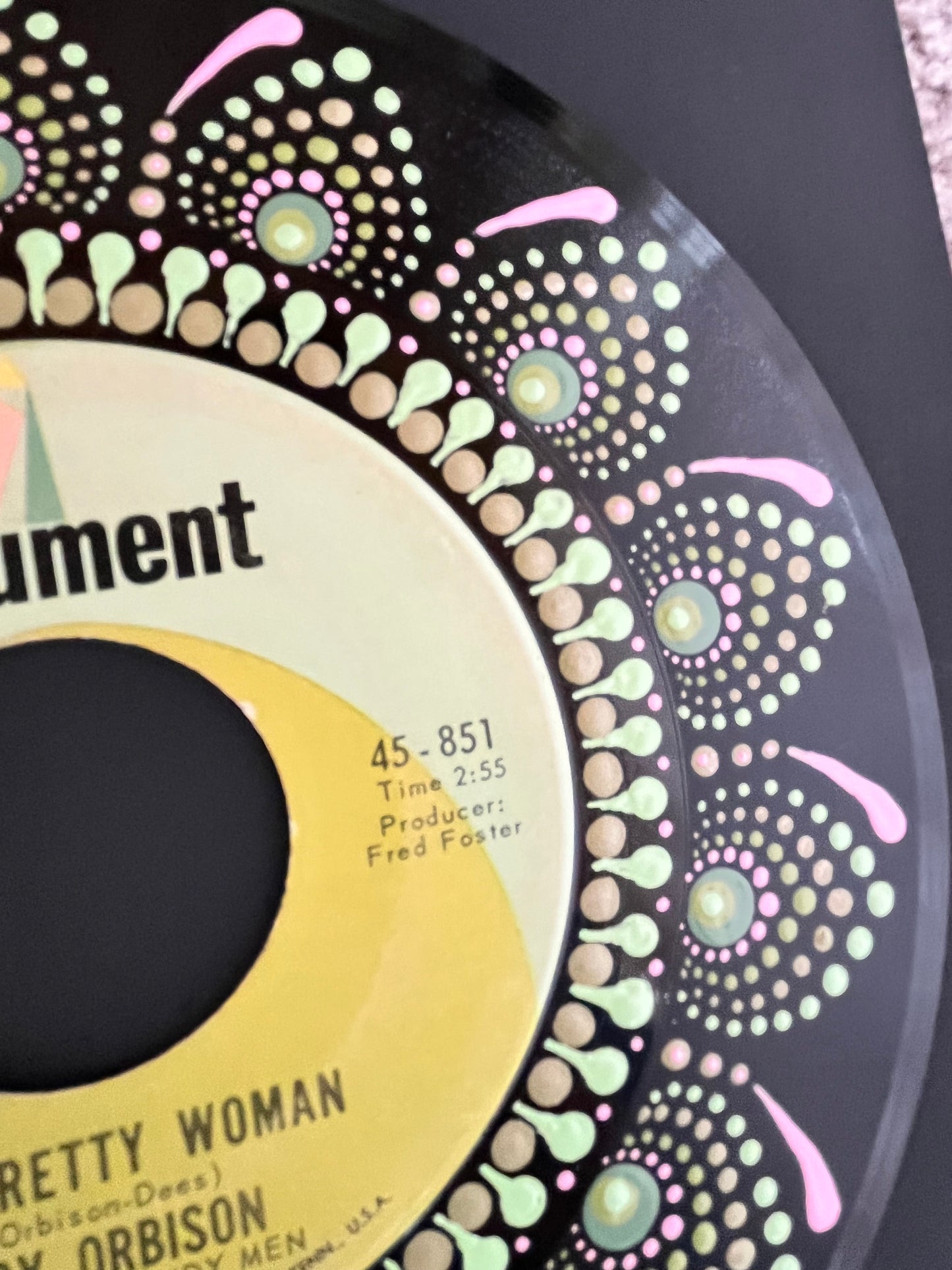 Roy Orbison - Oh, Pretty Woman (45rpm) Mandala dot painted vinyl record